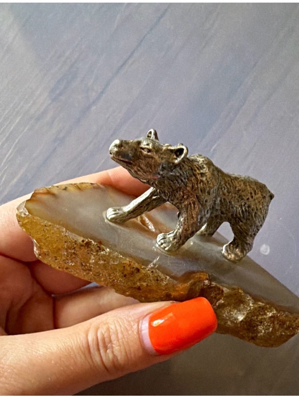 Colorado caves Agate Accent Sculpture - Brown Agate with Silver Tone Bear